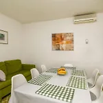 Zeljko Apartamento Makarska