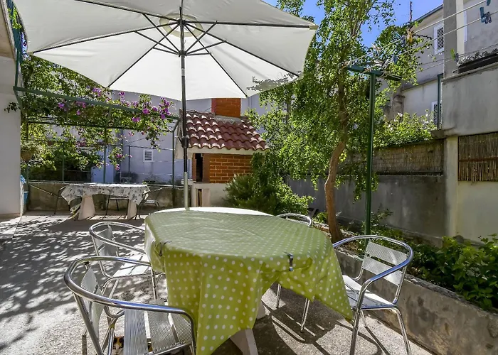 Apartment Zeljko Makarska