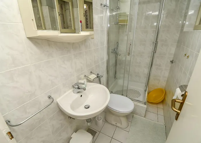 Zeljko Apartment Makarska