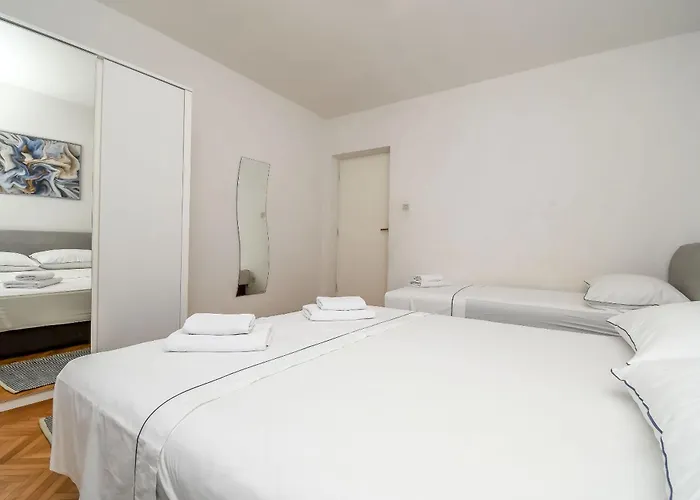 Zeljko Apartament Makarska