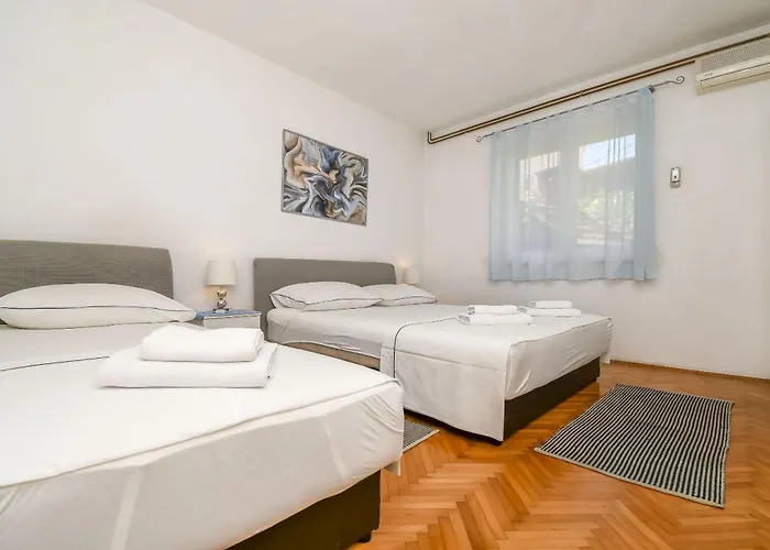 Zeljko Apartament Makarska